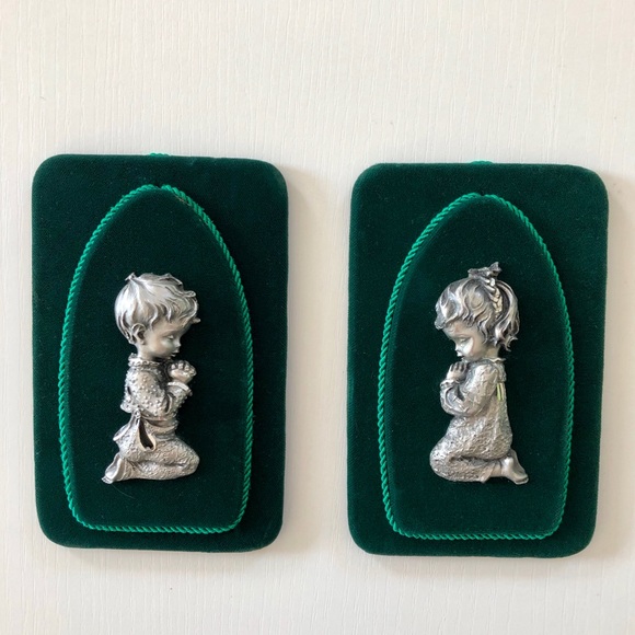 Neiman Marcus pewter Bedtime prayers boy and girl on emerald green velvet set 2